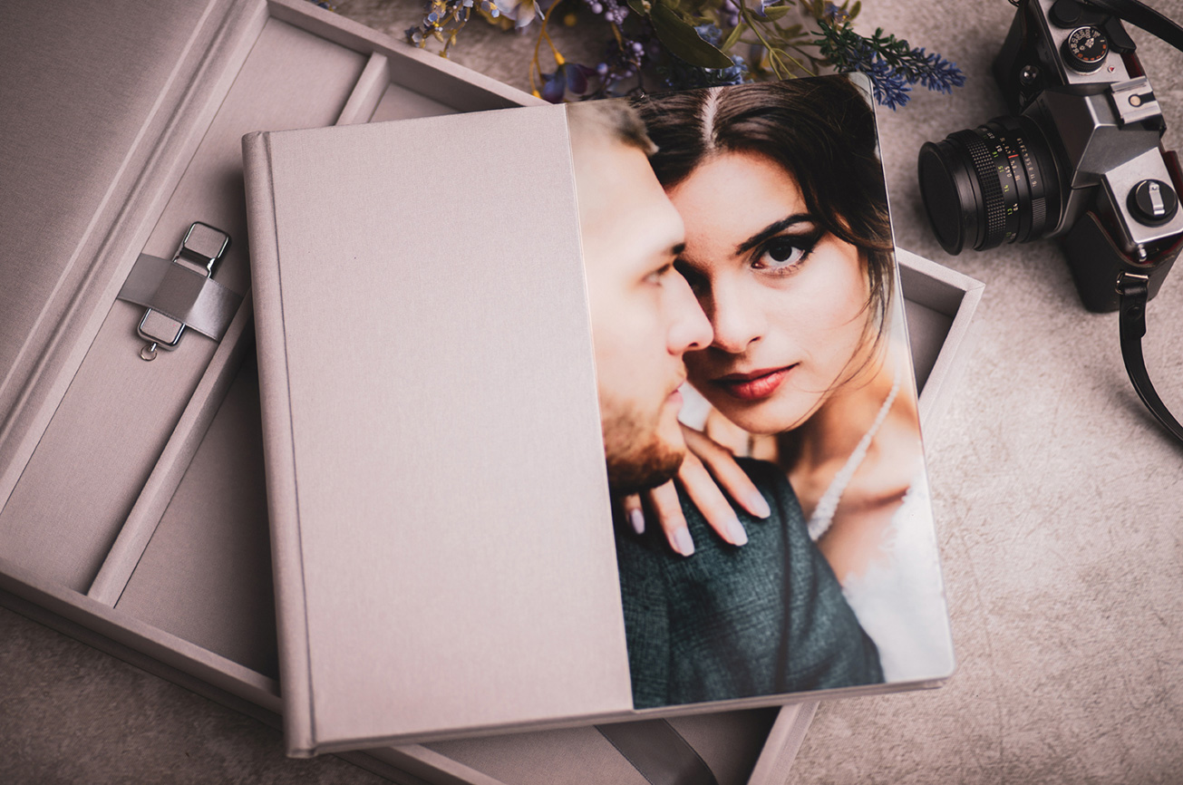 Fotoalbum w pudełku + Pendrive -  6600